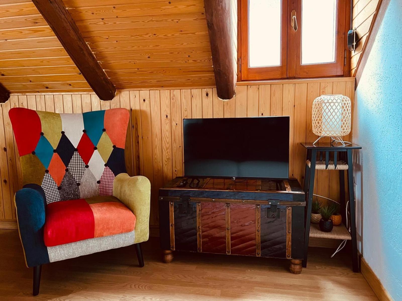 Apartamento La Buhardilla Del Boscache サン・ファン・デ・プラン エクステリア 写真