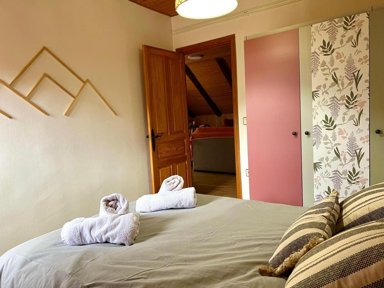 Apartamento La Buhardilla Del Boscache サン・ファン・デ・プラン エクステリア 写真
