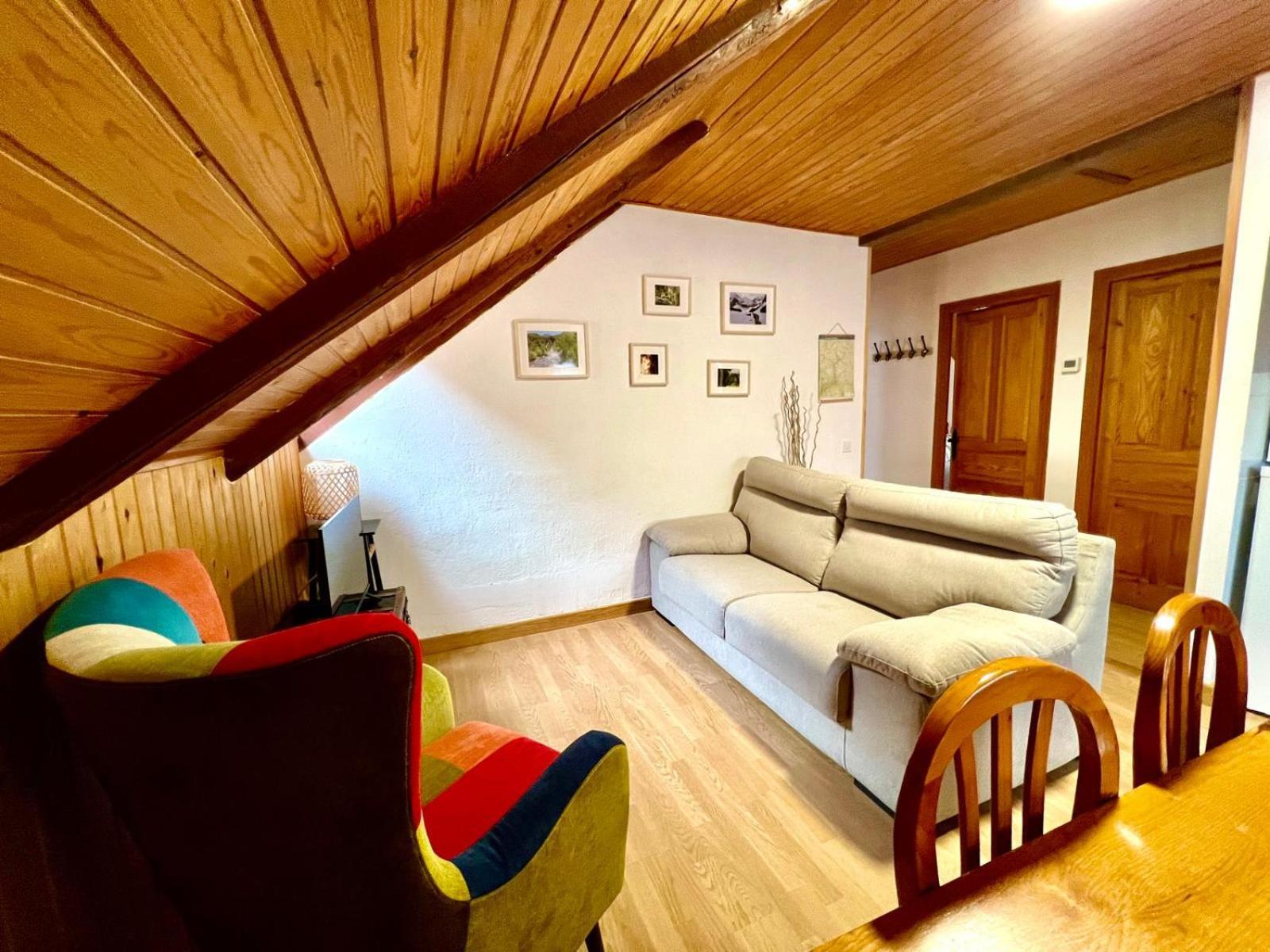 Apartamento La Buhardilla Del Boscache サン・ファン・デ・プラン エクステリア 写真